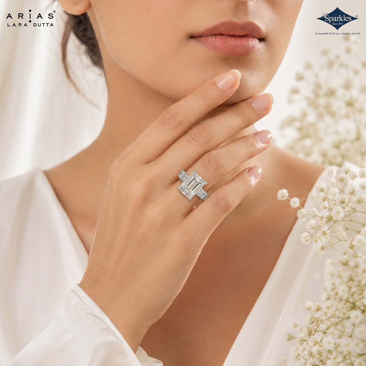 Arias by Lara Dutta Emerald Diamond Ring