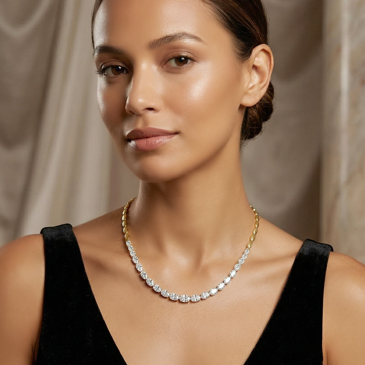 Sparkles Oval Shape Diamond Necklace