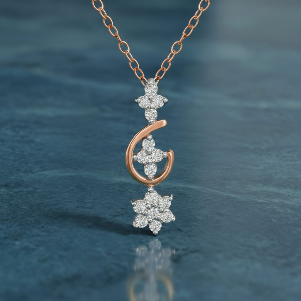 0.15 Ct Floral Diamond Pendant Necklace in 14Kt