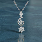 0.15 Ct Floral Diamond Pendant Necklace in 14Kt
