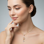 0.2 Ct Floral Diamond Pendant Necklace in 14Kt