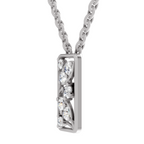 0.26 Carat Lab Grown Diamond Everleaf Pendant in 14K