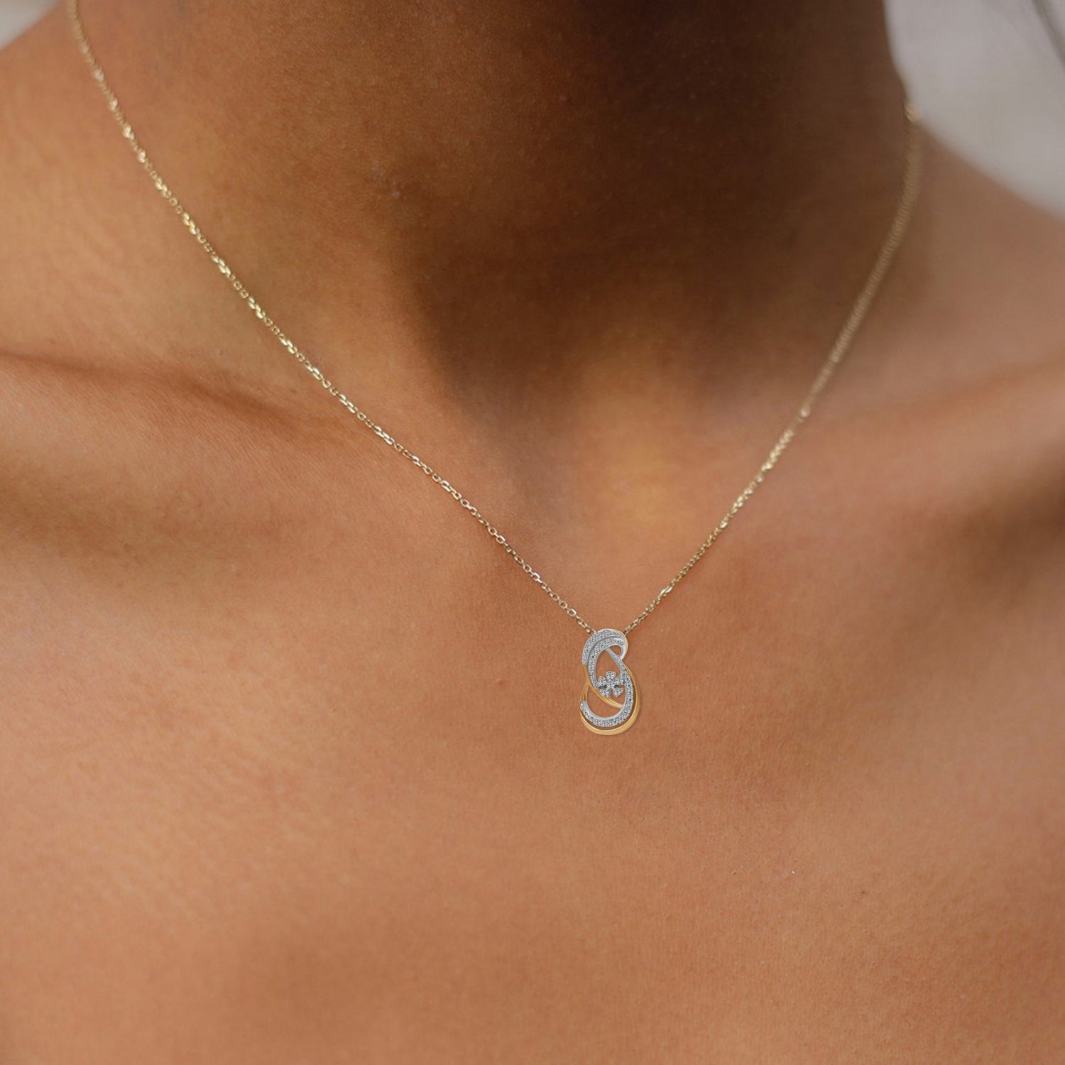 0.21 Ct Diamonds Pendant Necklace | 14Kt Yellow Gold